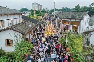 哈登：今天的失利很艰难 但仍要祝我所有的中国球迷新年快乐